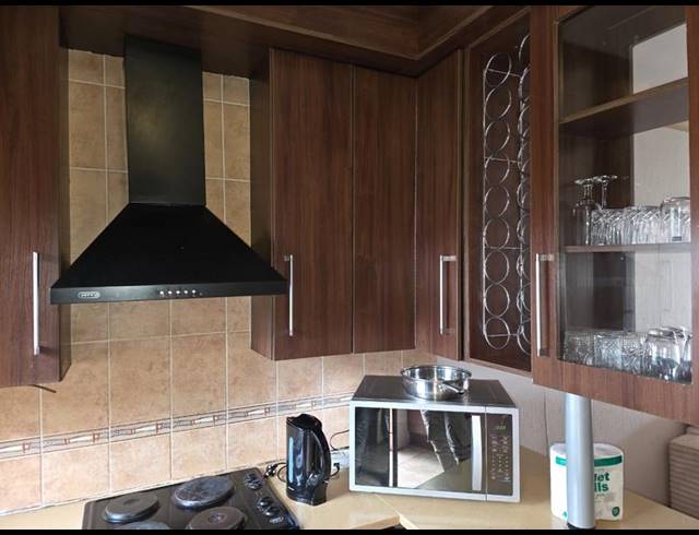 2 BEDROOM TOWNHOUSE FOR SALE IN MONTANA PARK